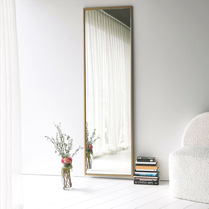Hanah Home Espejo Cheval Dorado con Estantes